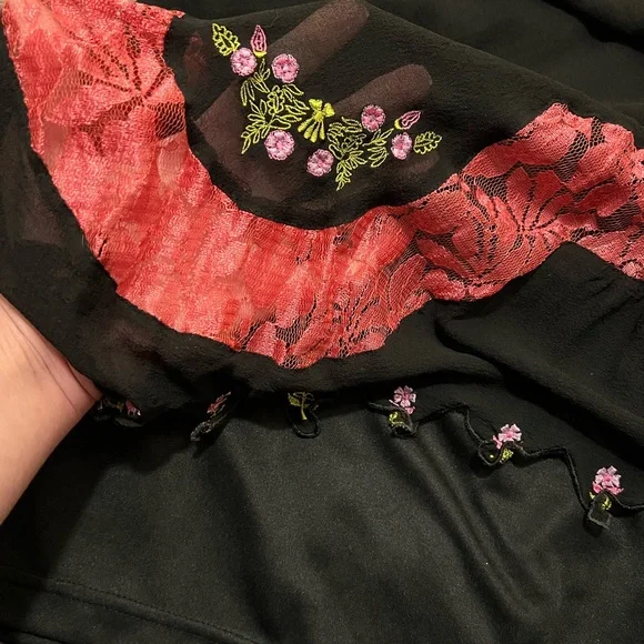 🚫SOLD🚫 Vintage Betsey Johnson Sheer Mesh & Lace Dress - Picture 6 of 8